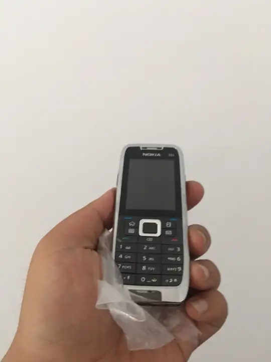 Điện Thoại Nokia E51
