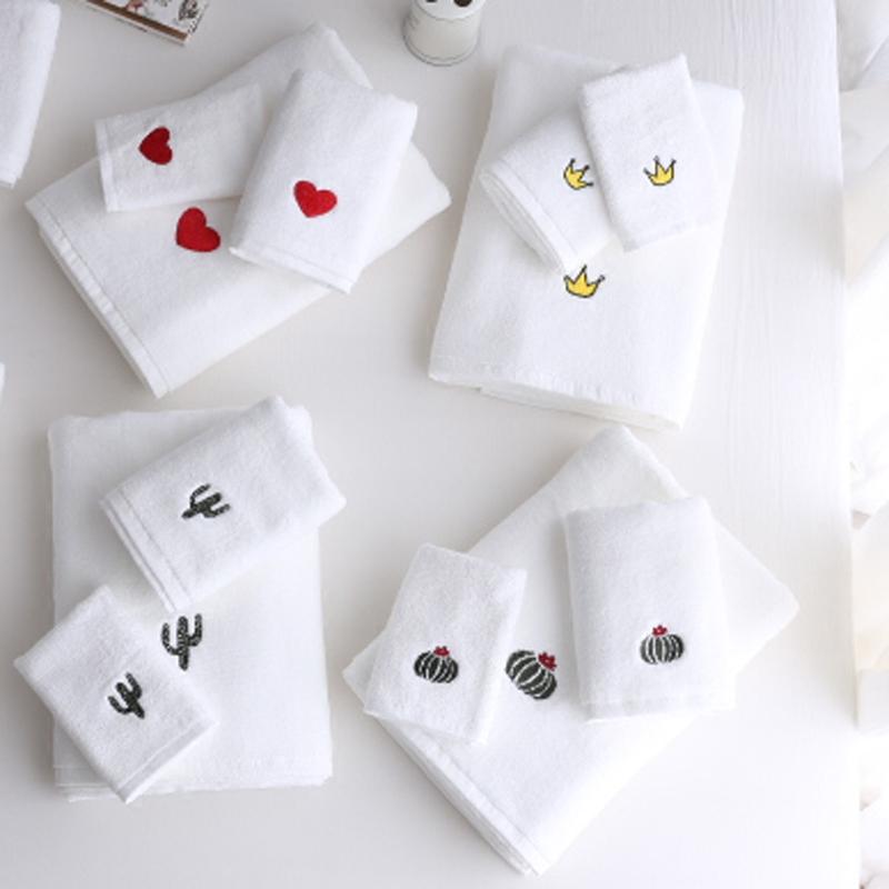 Bắc Âu Trong Trái Tim Cô Gái 100% Cotton Nam Giới Và Phụ Nữ Lớn Khăn Trái Tim Nghề Thêu Đáng Yêu Duy Nhất Màu Trắng Vài Khăn Tắm Cỡ Lớn