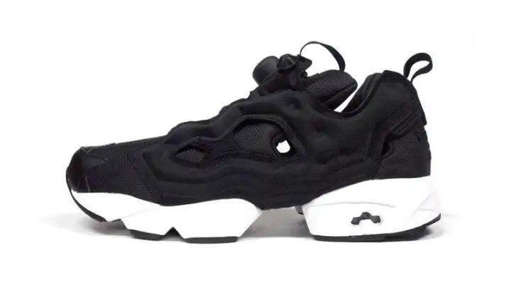 shoes with air pump