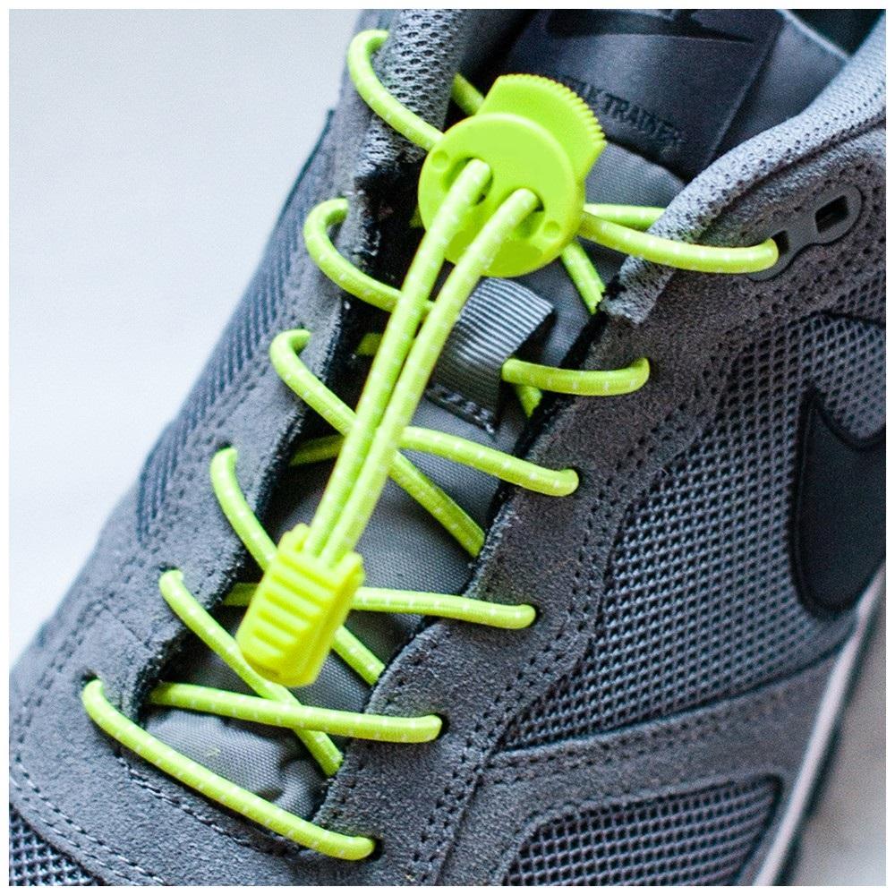 Шнурки с фиксатором как пользоваться. Кроссовки со шнурками. Резиновые шнурки для кроссовок. Резиновые шнурки для кроссовок с фиксатором.