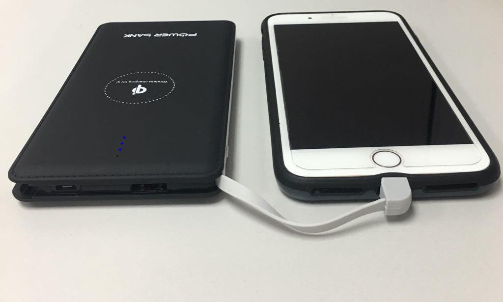 Powerbank Wireless charger 20000 mAh Slim Light weight compact Qi Portable Power bank