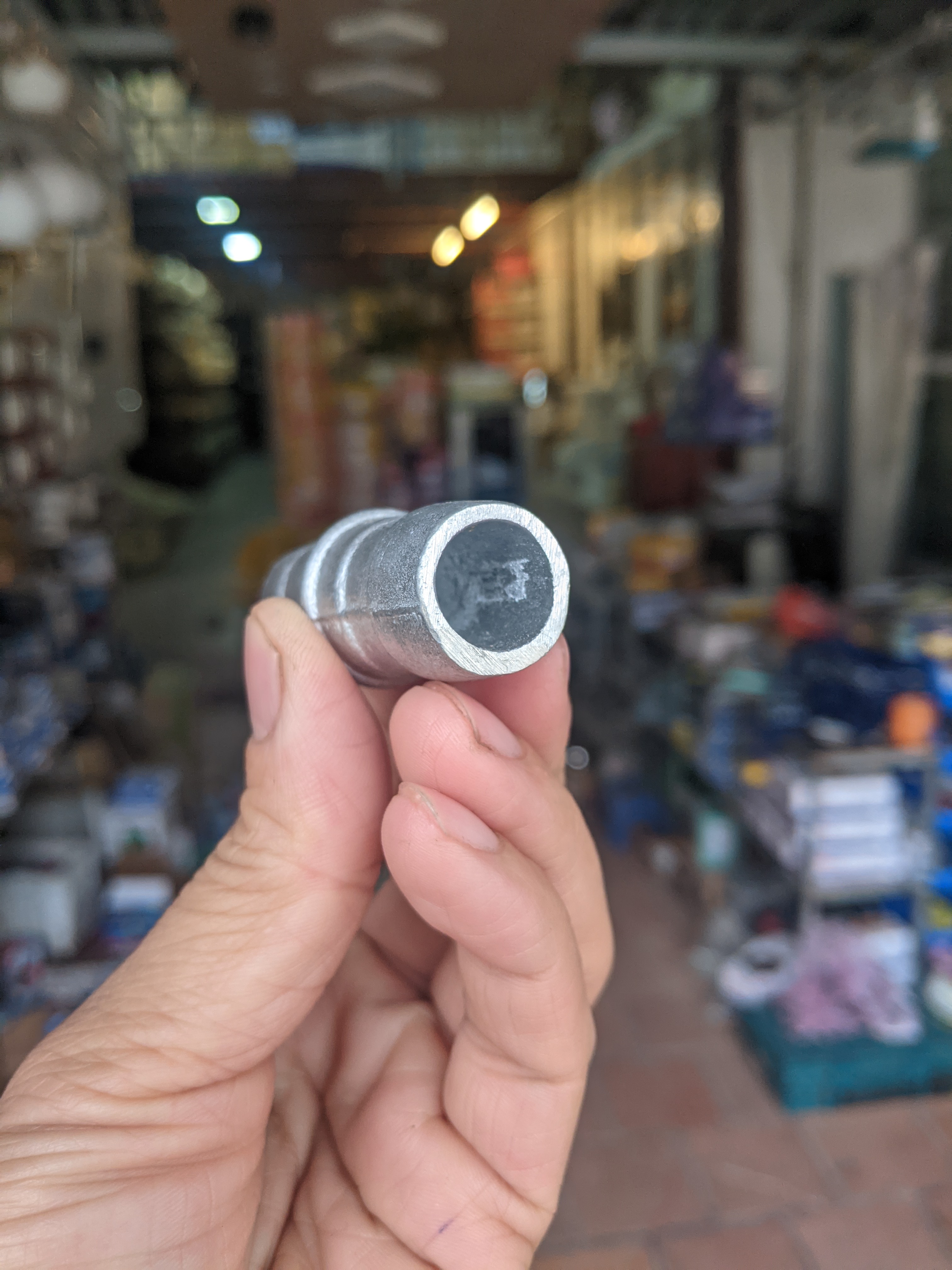 Sâu nhôm nối ống dẫn nước mềm phi 21
