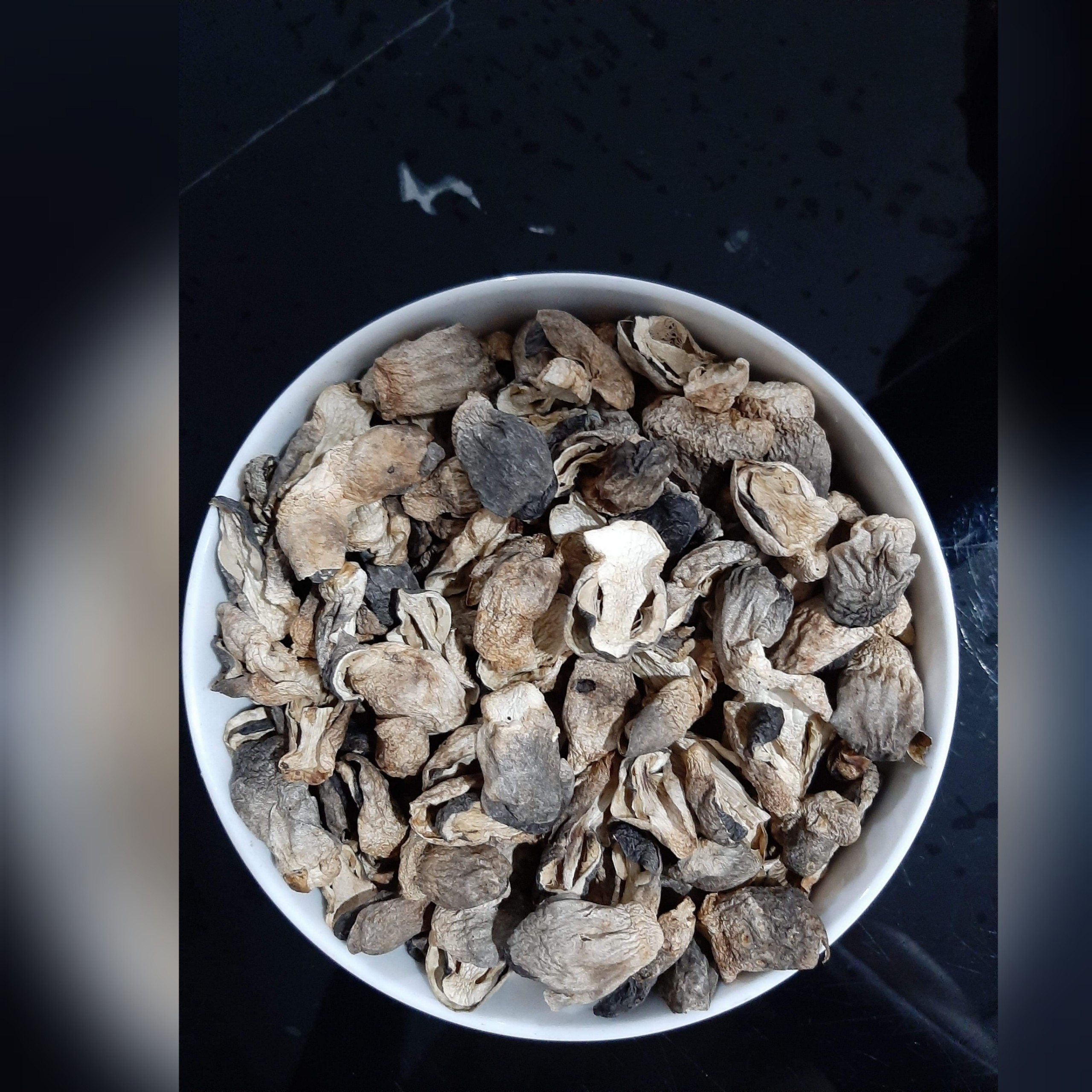 Nấm rơm sấy khô loại 1 (1 kg 800.000 đồng)
