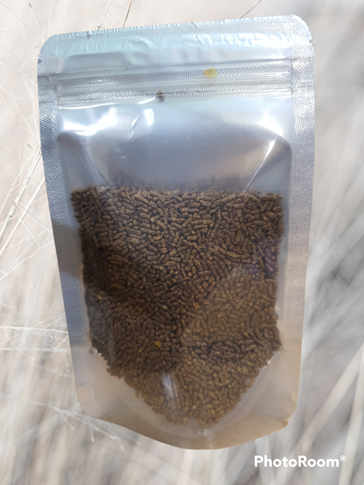 Hạt côn trùng ( hạt cào cào )