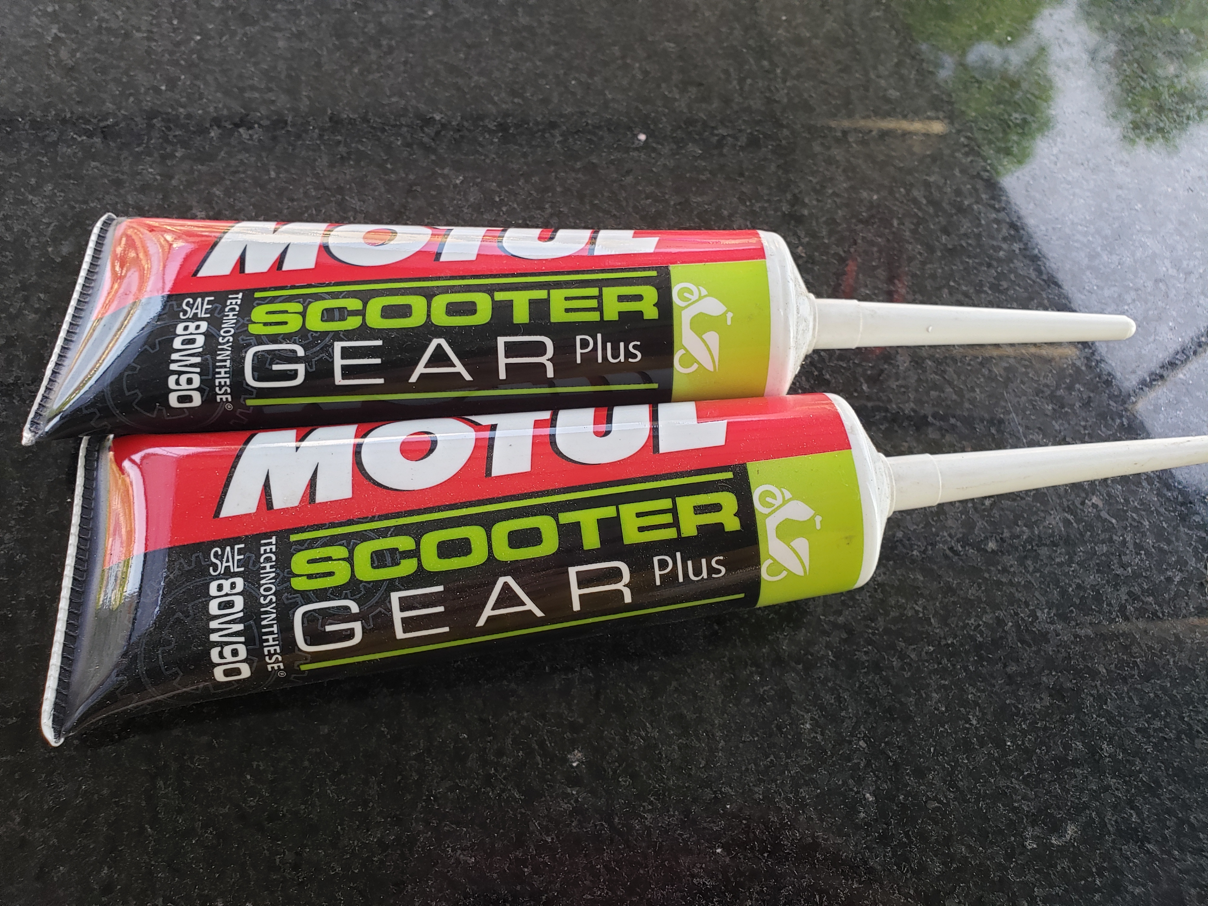 DẦU NHỚT HỘP SỐ (NHỚT LÁP) MOTUL