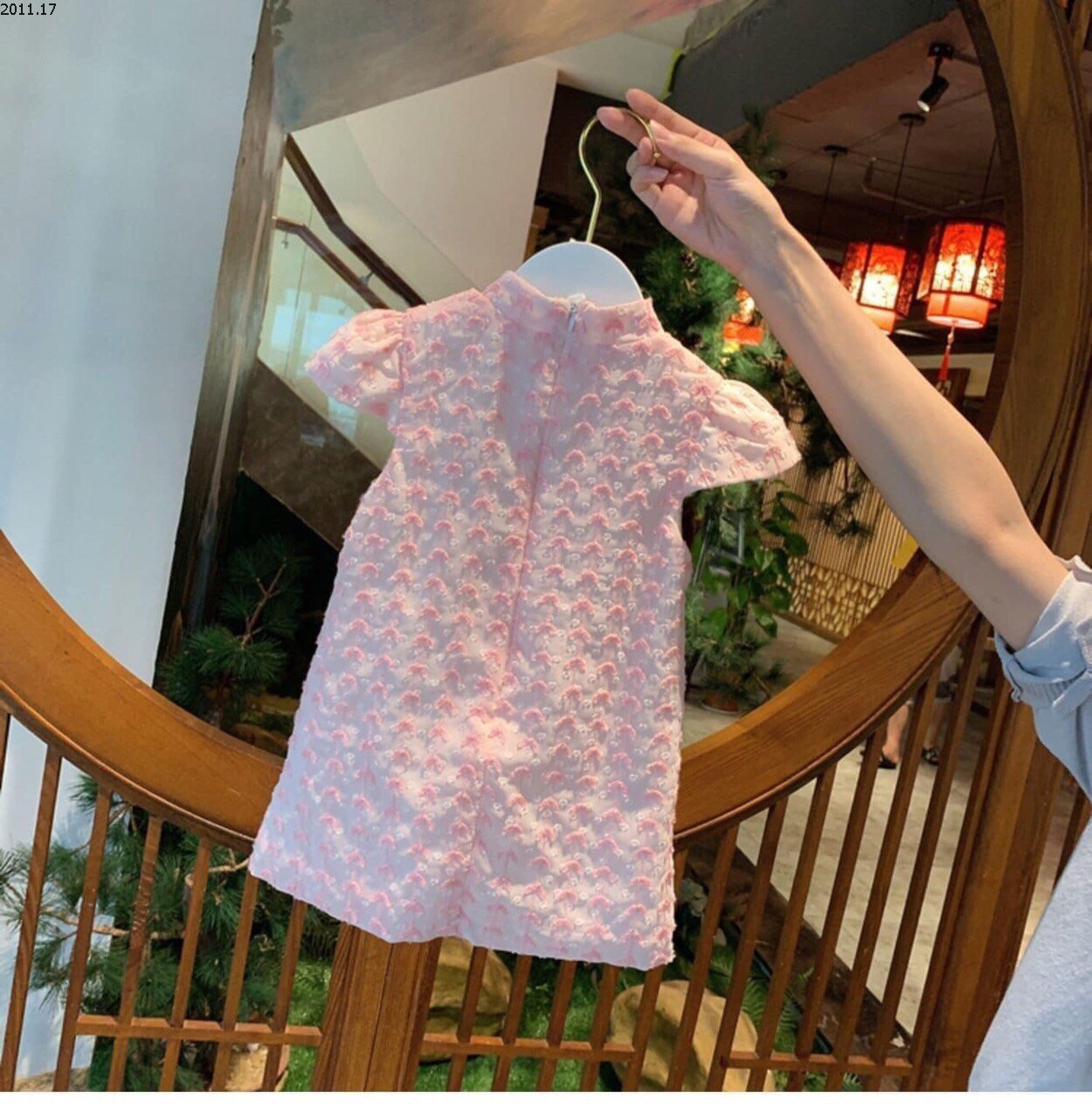SƯỜN XÁM THÊU HOA BÉ GÁI