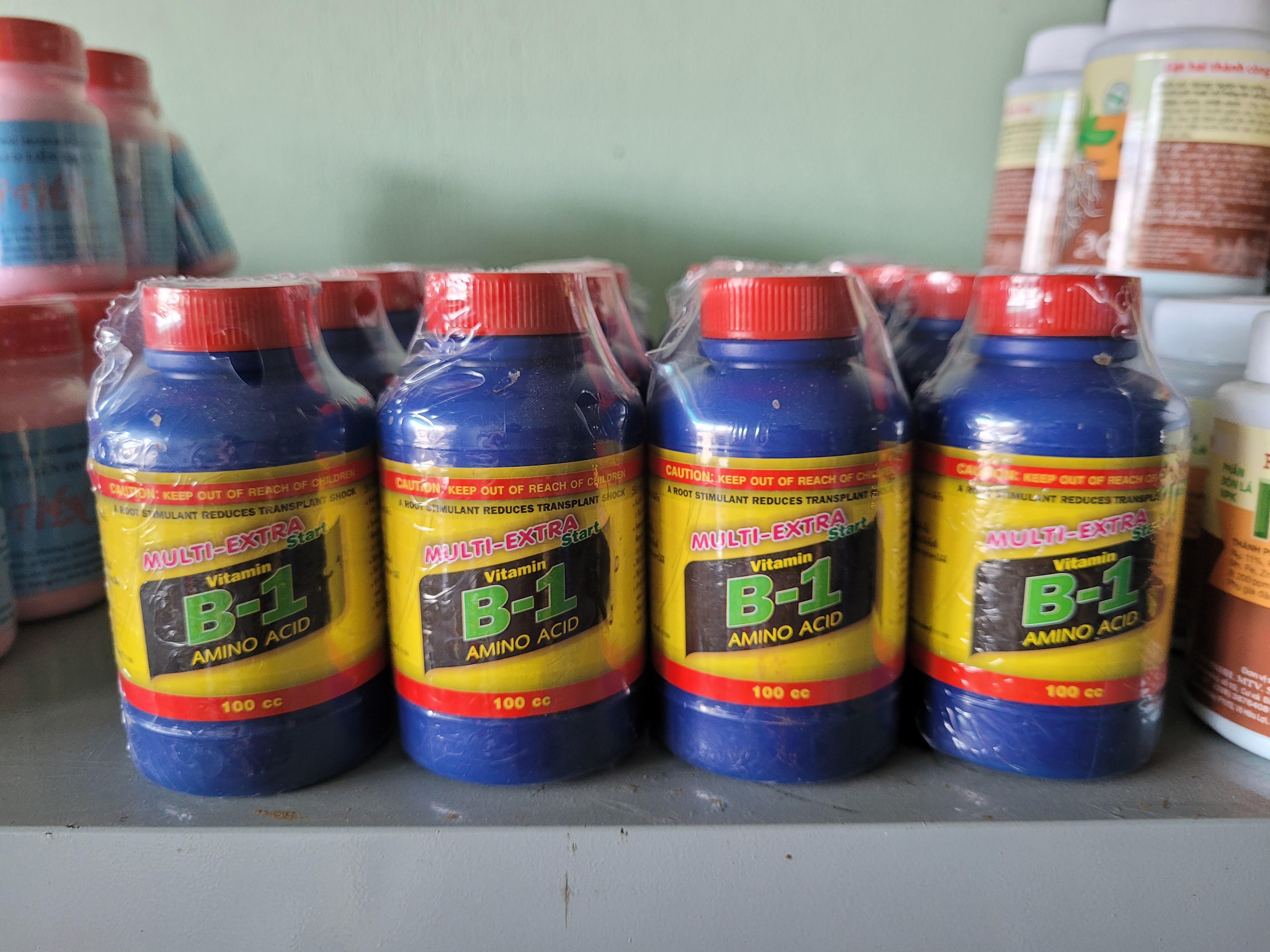 Phân bón lá Vitamin B1 Thái (chai 100ml)