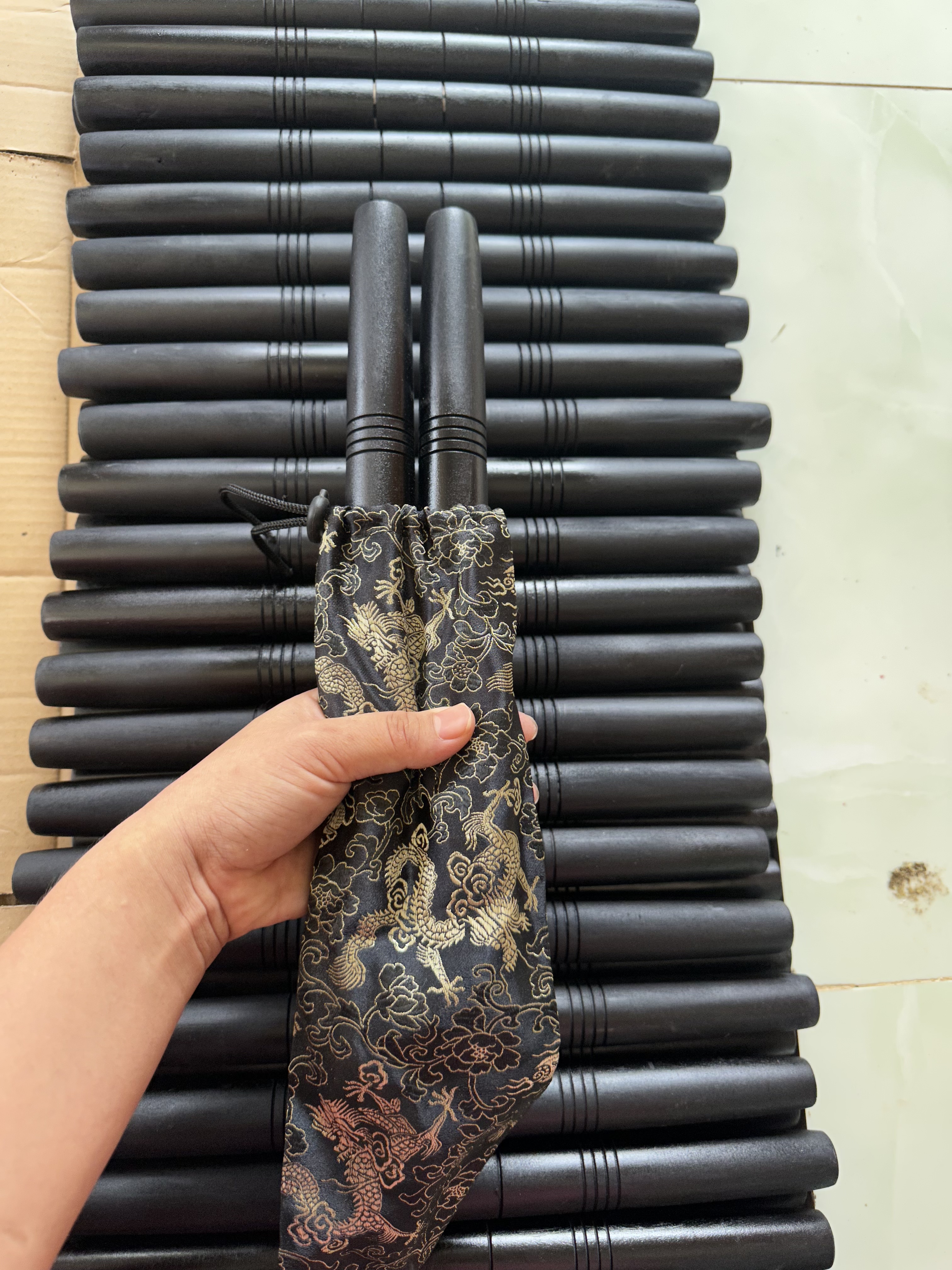 Dùi đánh trống lân gỗ mun ( 1 cặp )