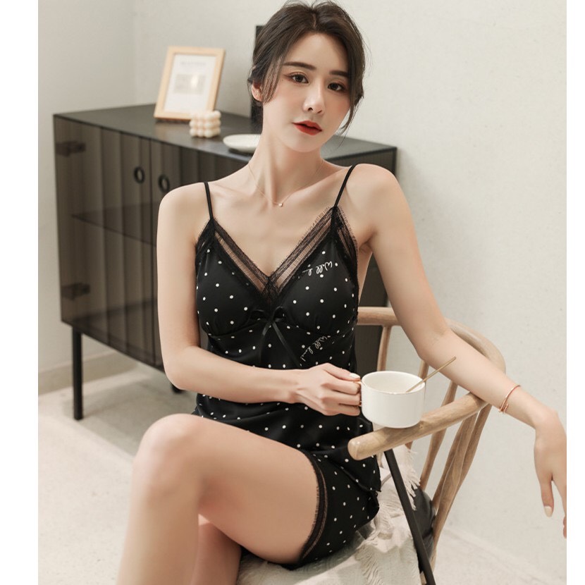 Bộ ngủ lụa satin 2 dây họa tiết chấm bi cao cấp