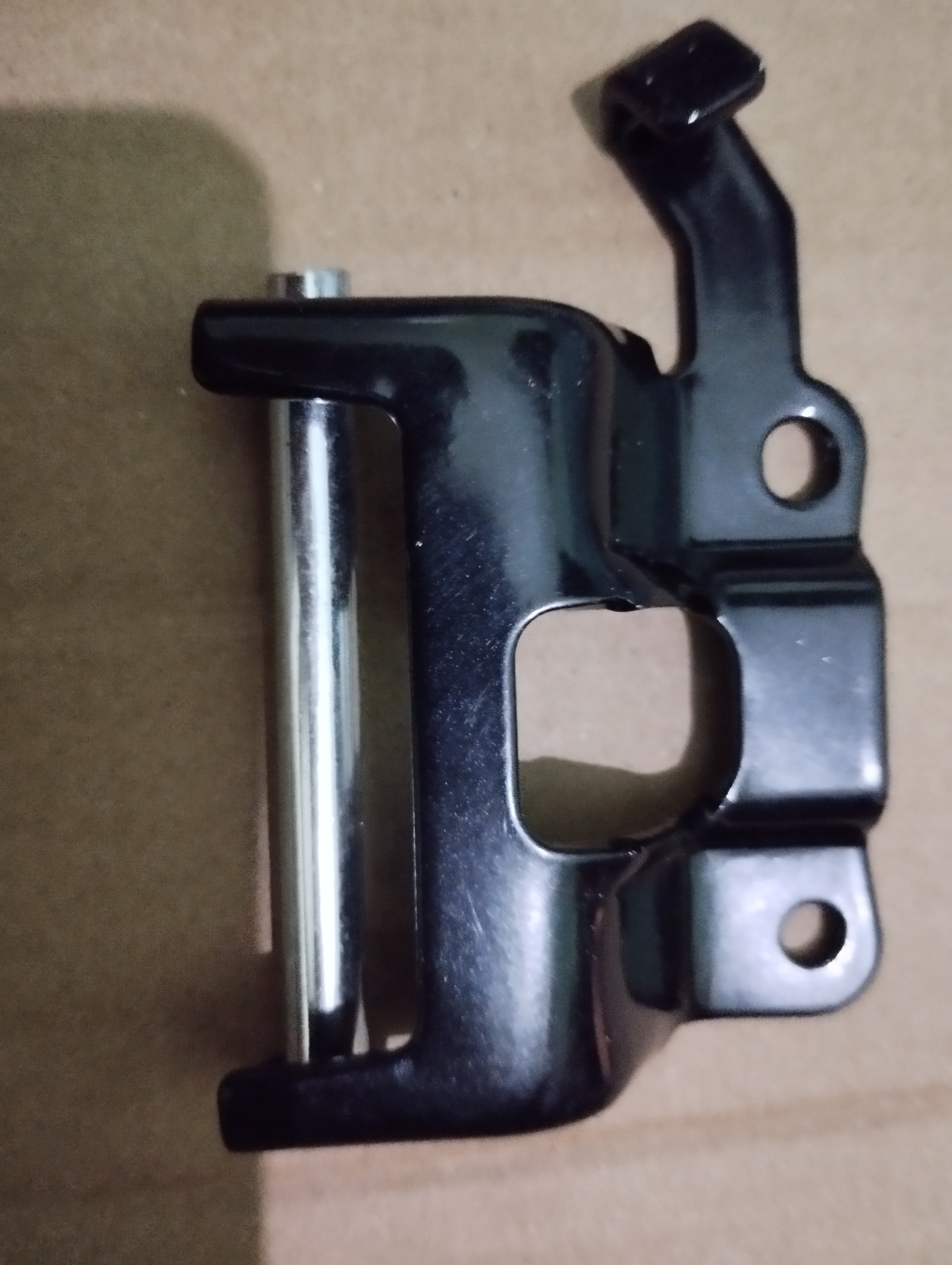 Bản lề yên (bát yên ) vespa LX,S