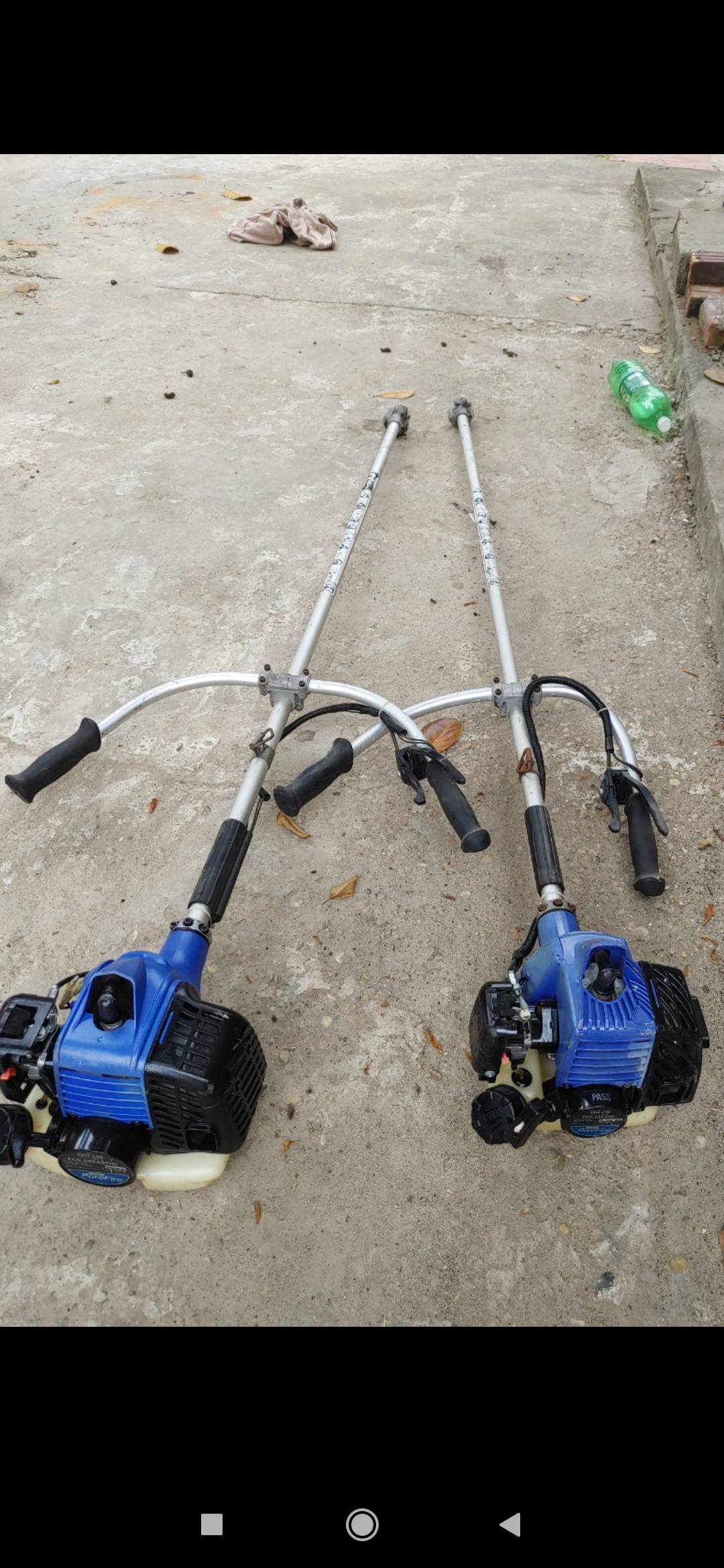 Máy cắt cỏ nhật bãi hitachi