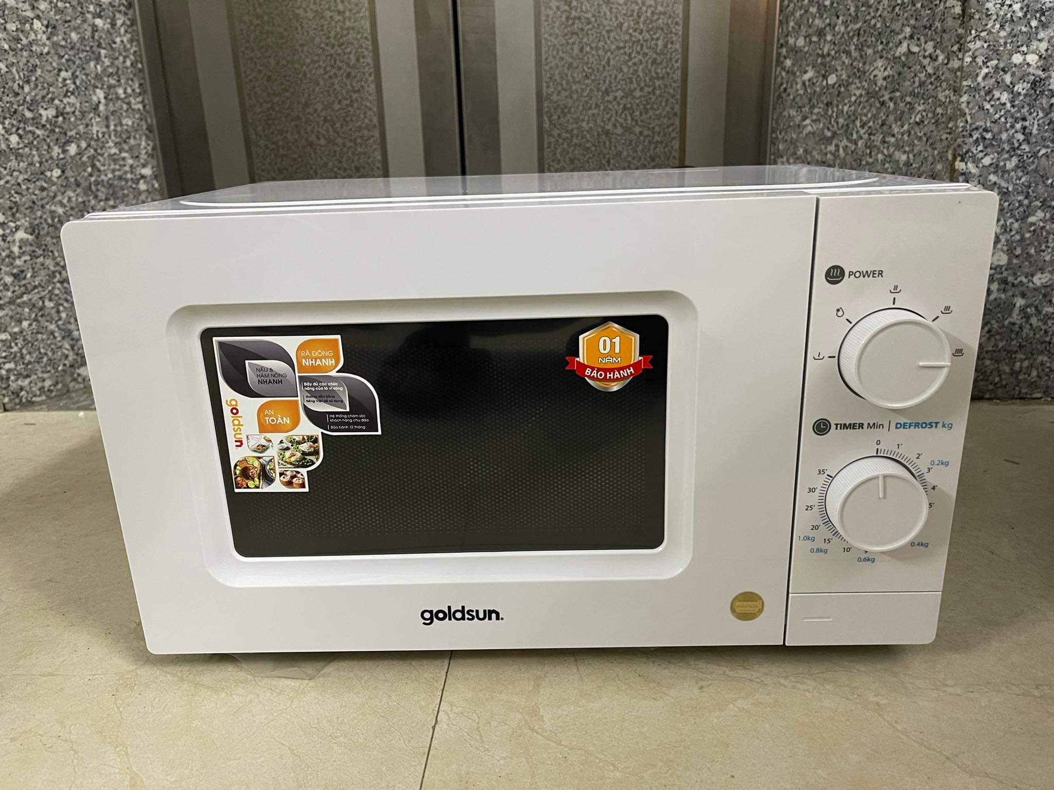 Lò vi sóng cơ GOLDSUN CK1103 20L