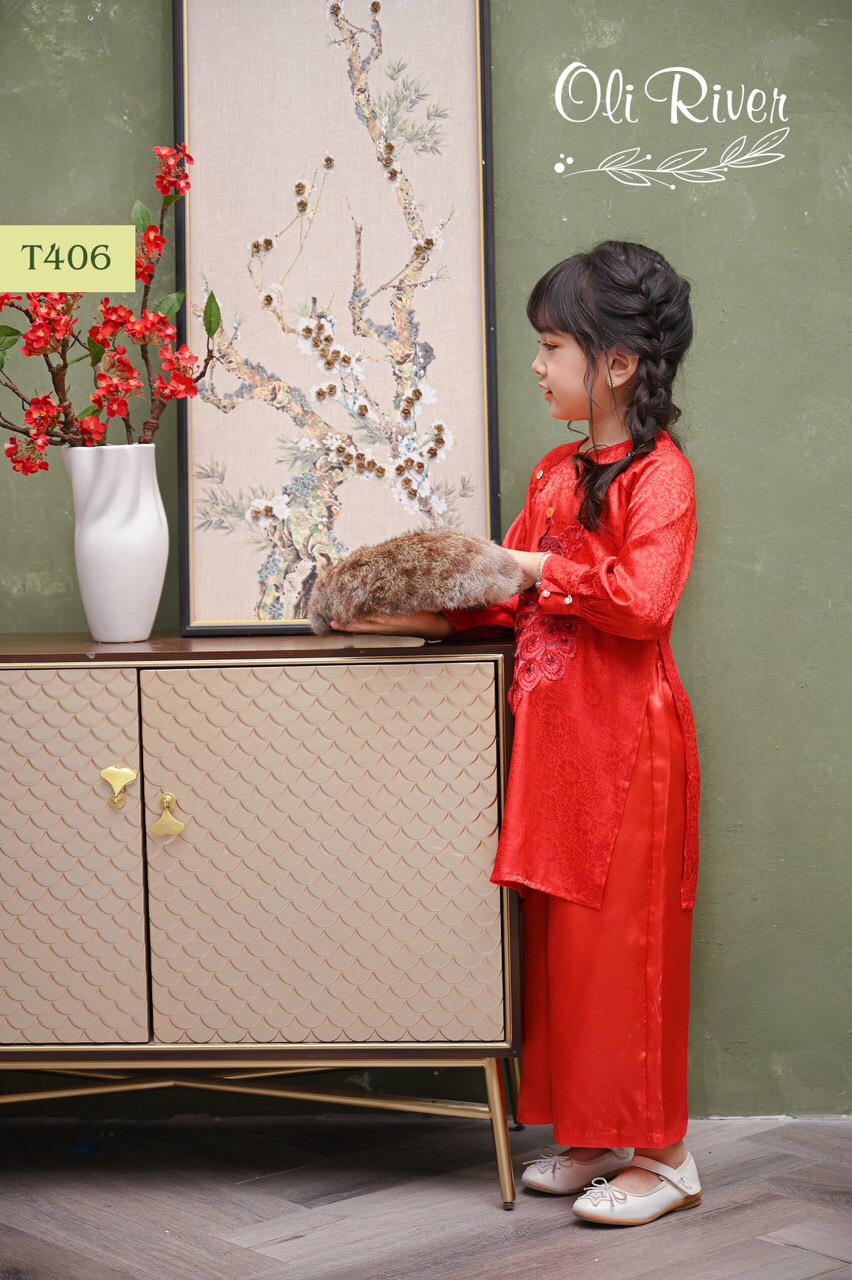 ÁO DÀI TRUYỀN THỐNG BÉ GÁI SẮC ĐỎ