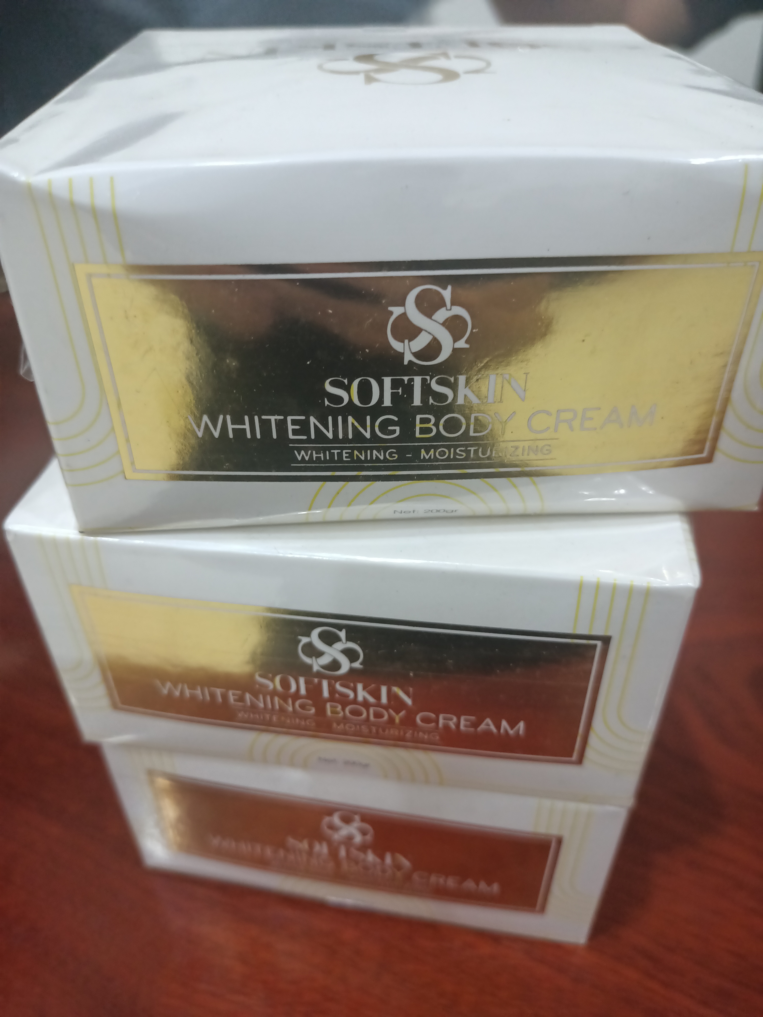 WHITENING BODY CREAM