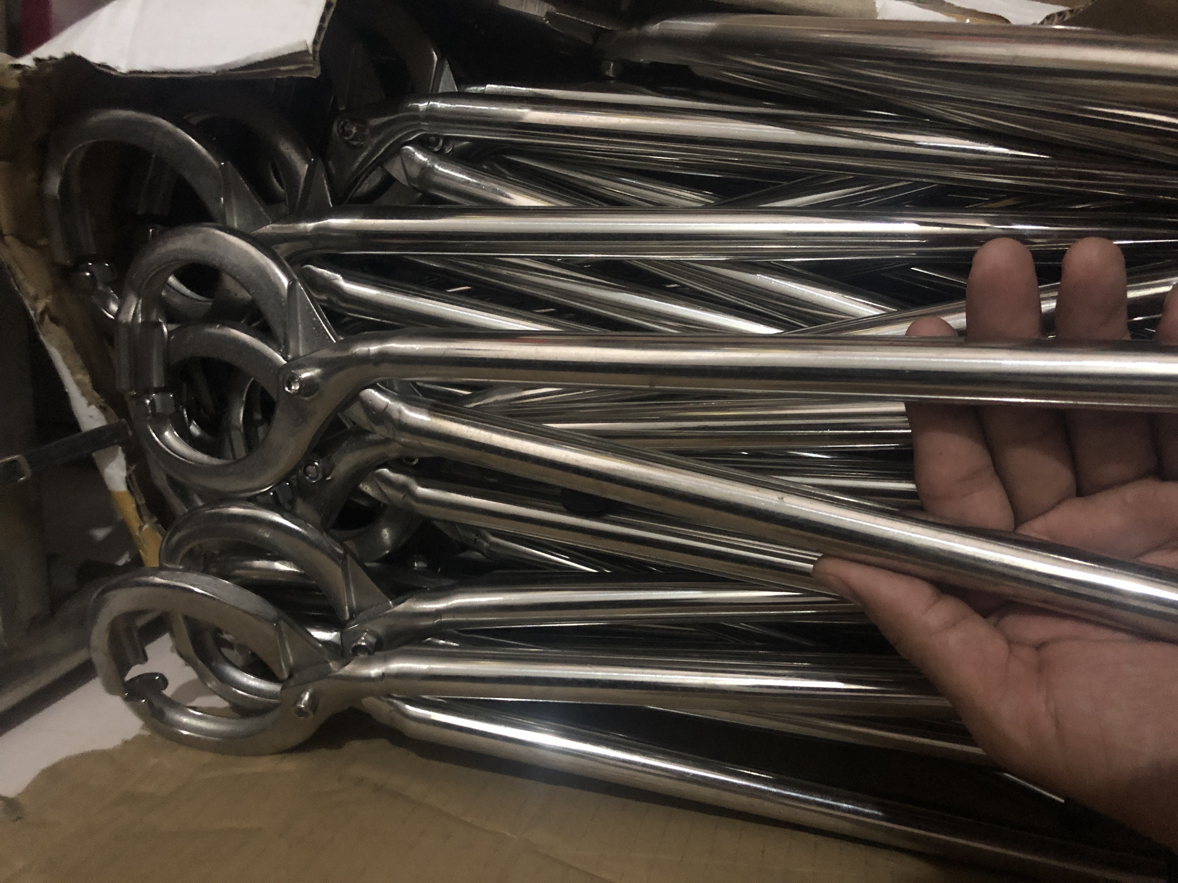KÌM BẤM MŨI TRÂU BÒ ( CHẤT LIỆU INOX DẦY DẶN, CỨNG CÁP BỀN ĐẸP)