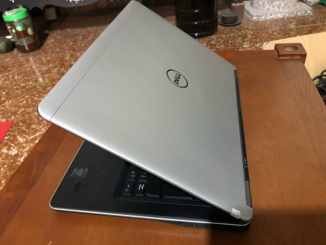 DELL LATITUDE E7440