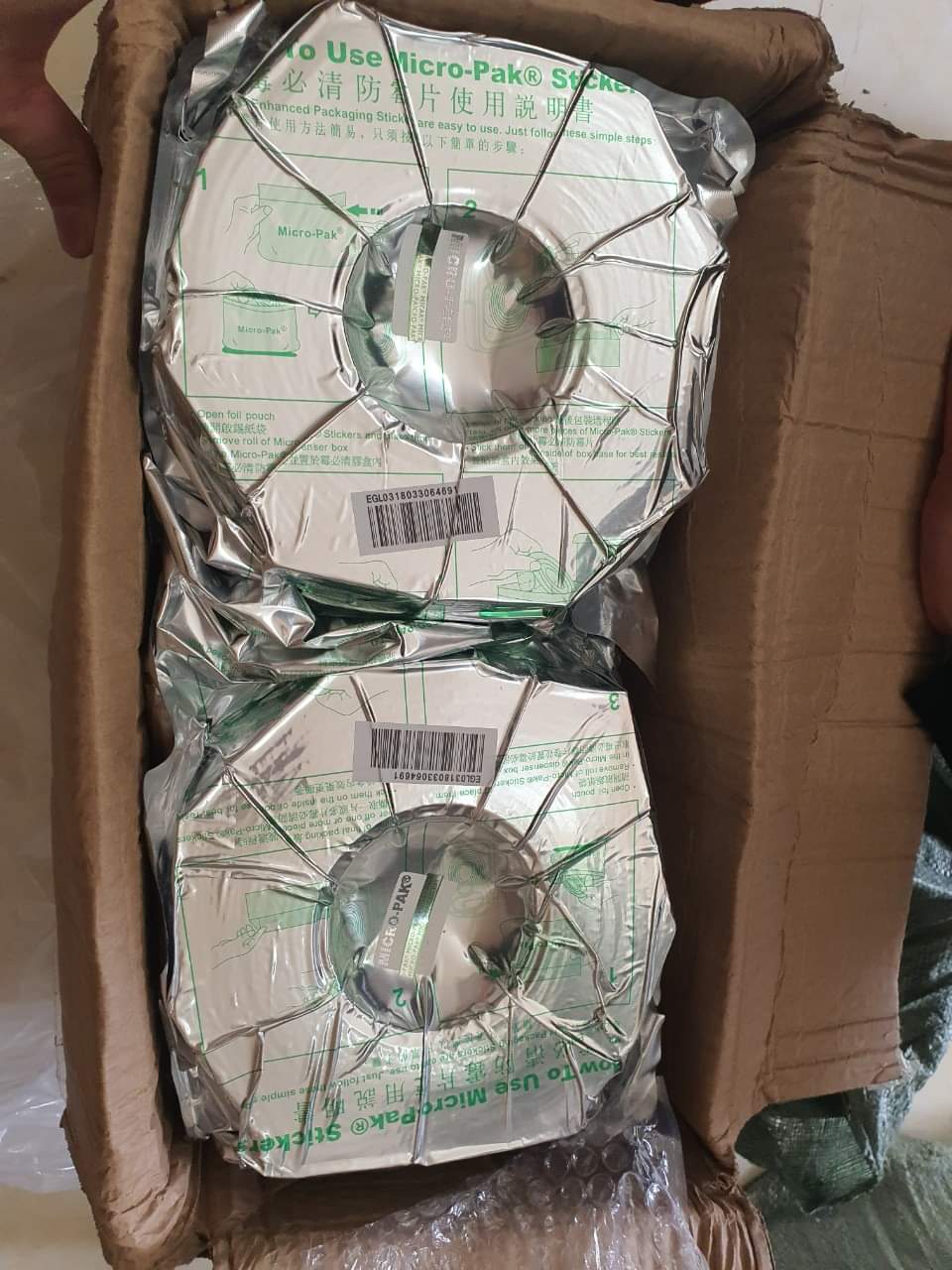 Miếng dán chống ẩm, chống mốc MicroPak(cuộn 2000 miếng)