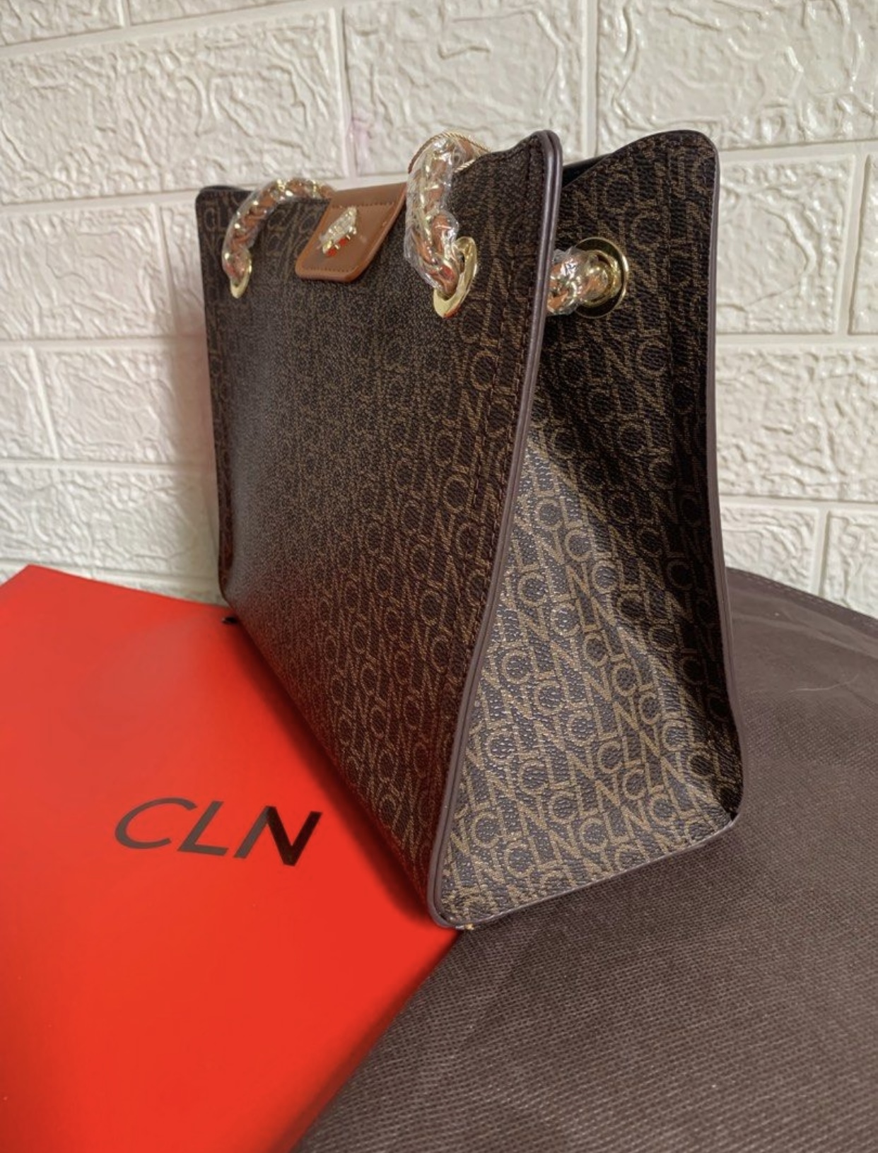 CLN marry shoulder bag