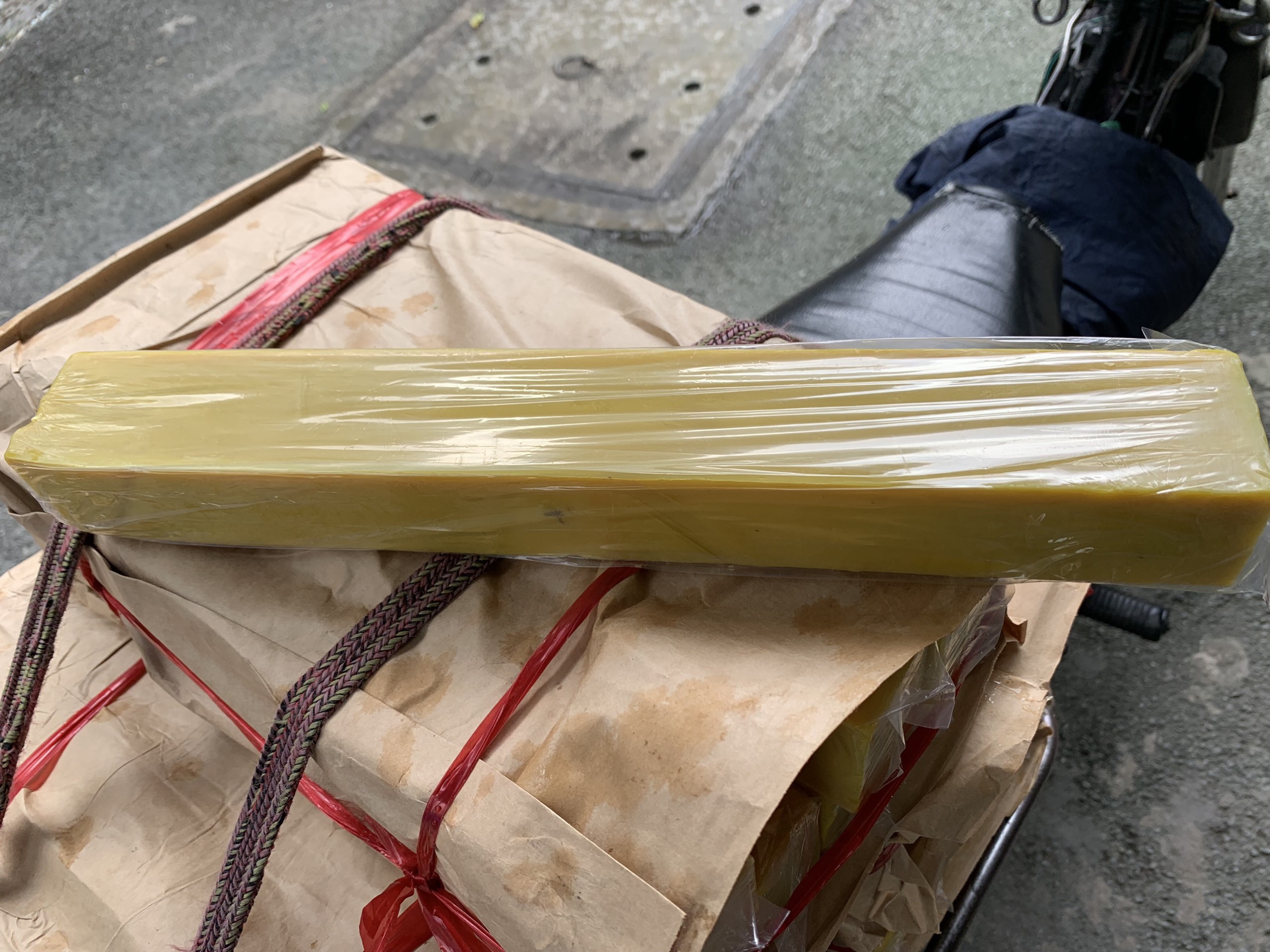 Xà bông cây rửa tay 72% dầu ( cây ~800g)