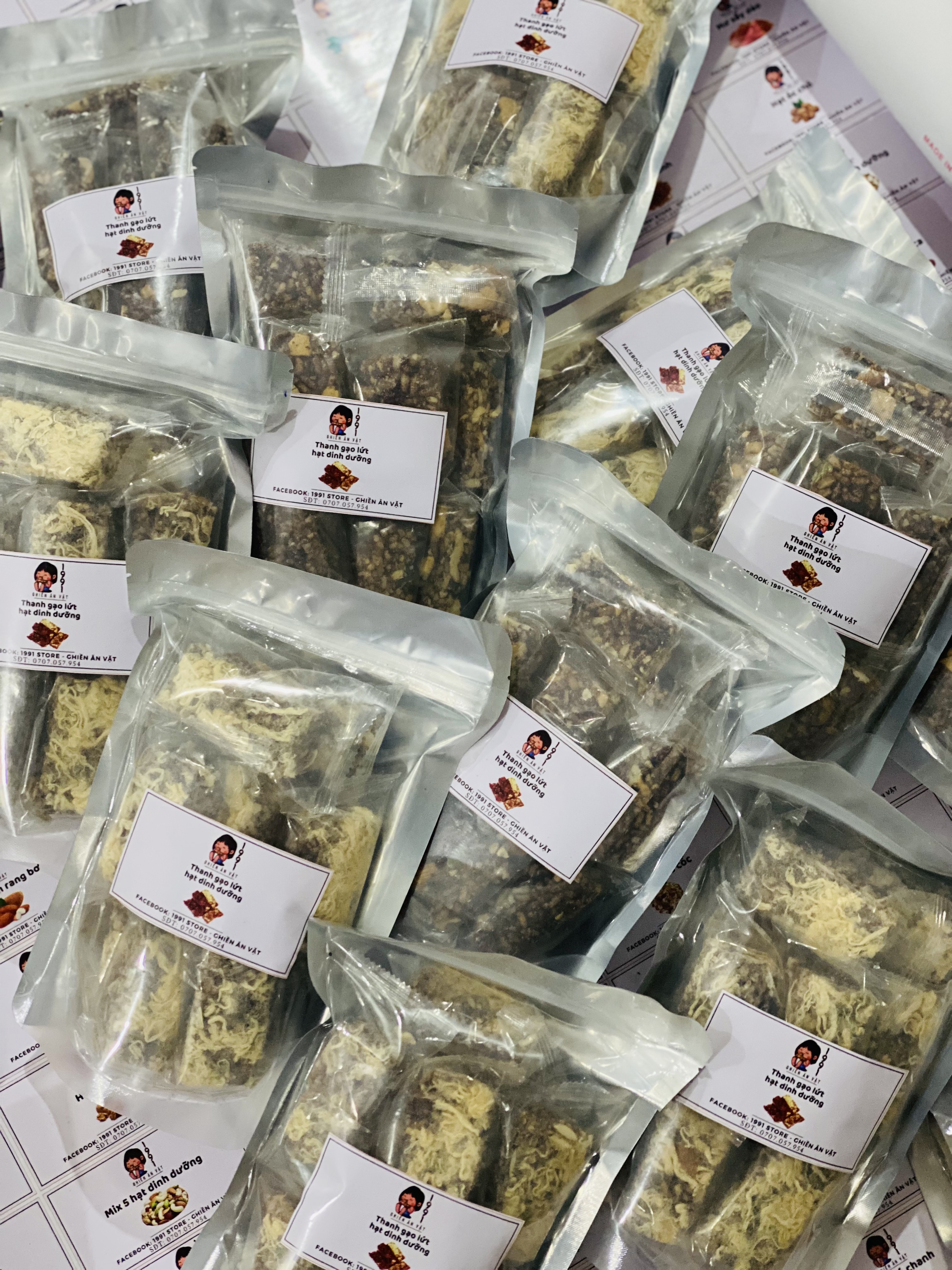 Thanh gạo lứt hạt dinh dưỡng