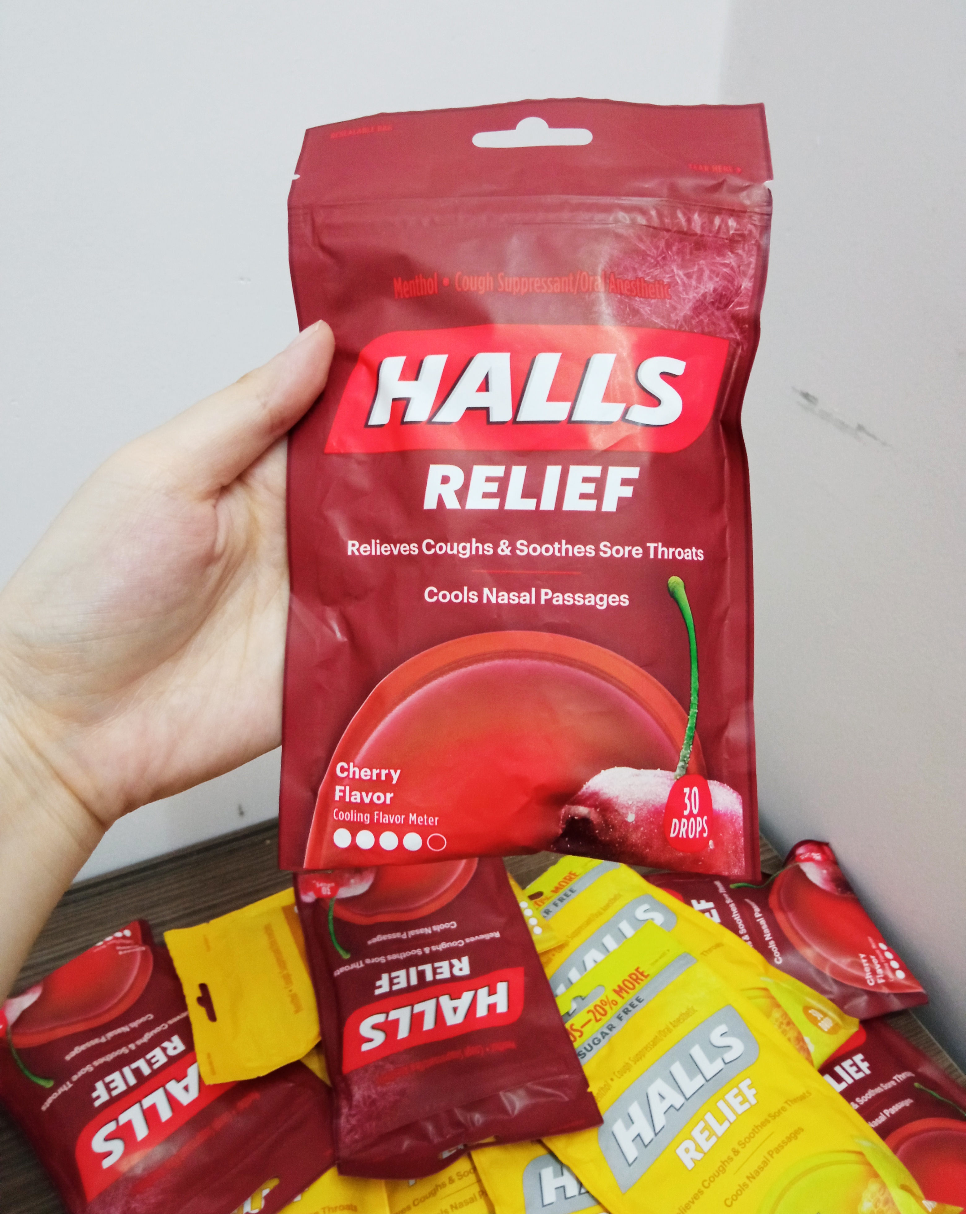 Halls - Kẹo ho đau họng
