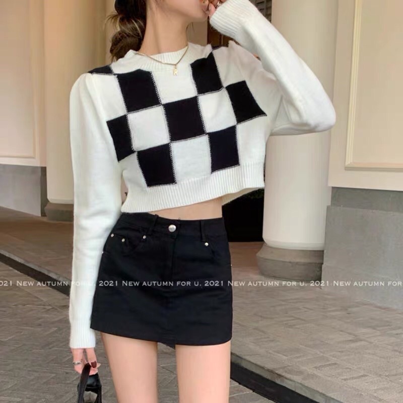 Áo len croptop hoạ tiết kẻ caro