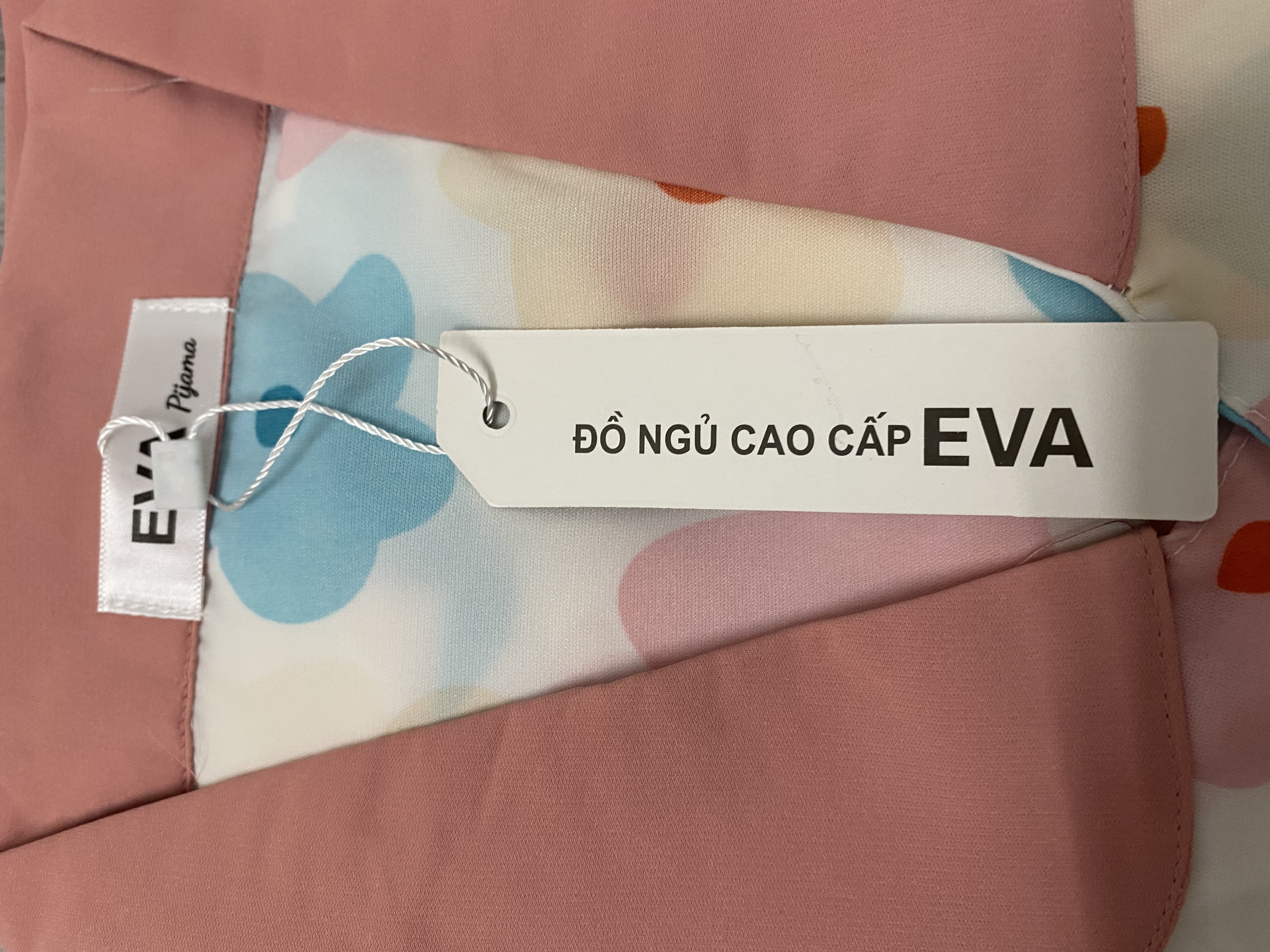 Bộ Pizama Lụa Mango tay bâu quần dài