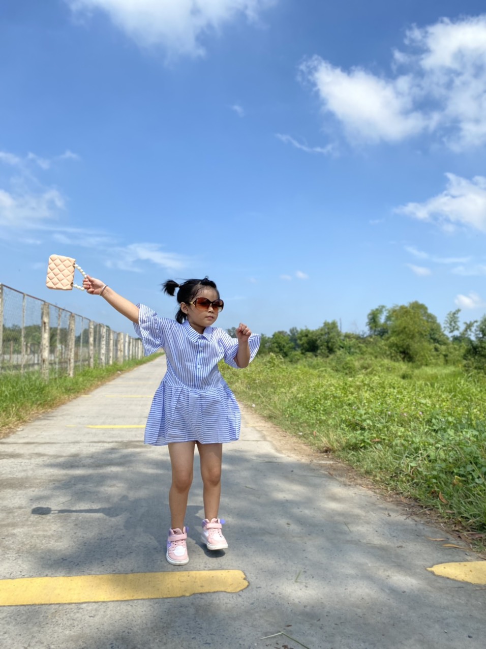 ĐẦM SỌC SOMI BEE BEE KID CUTE