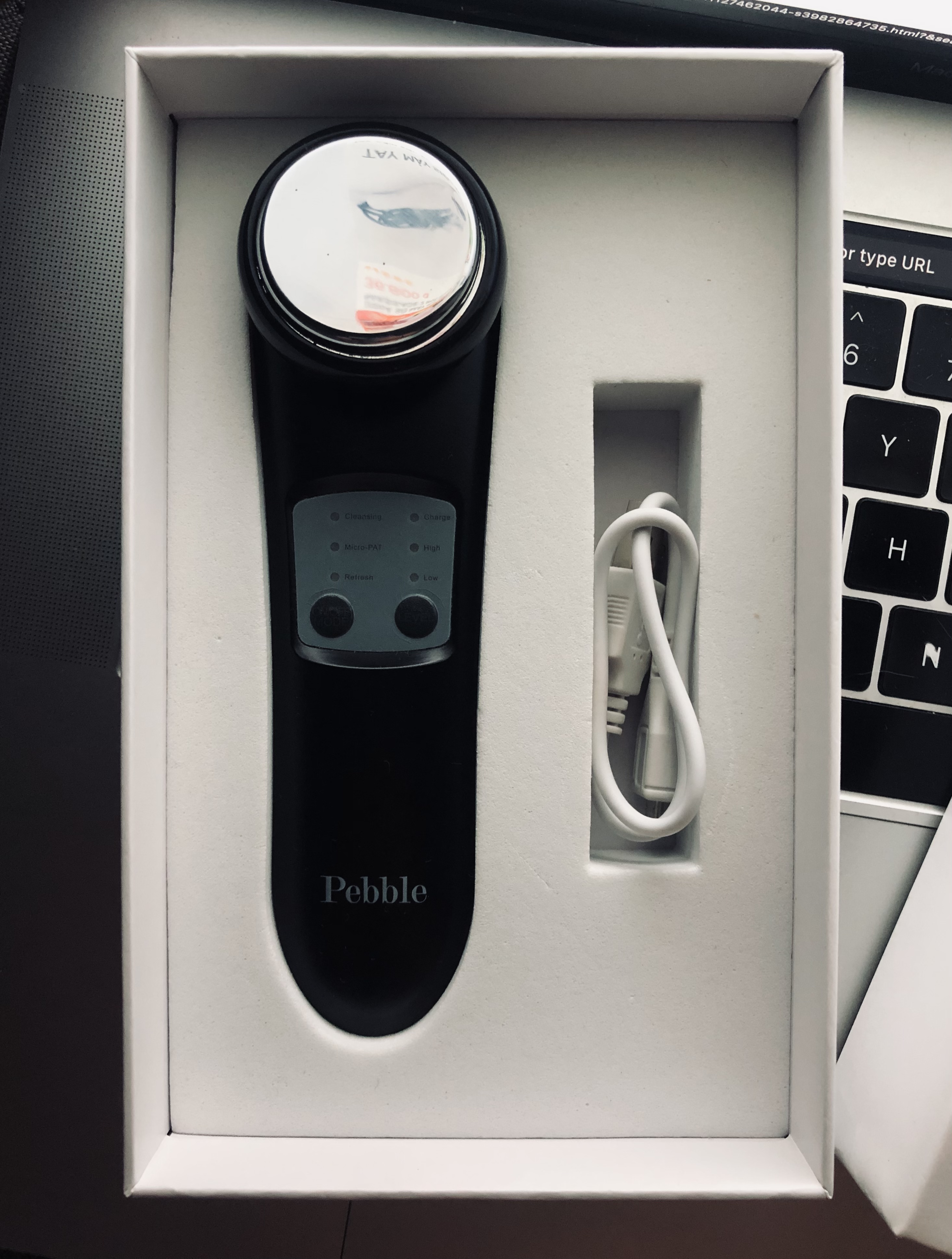 (PASS) Máy chăm sóc da mặt Pebble Fleur