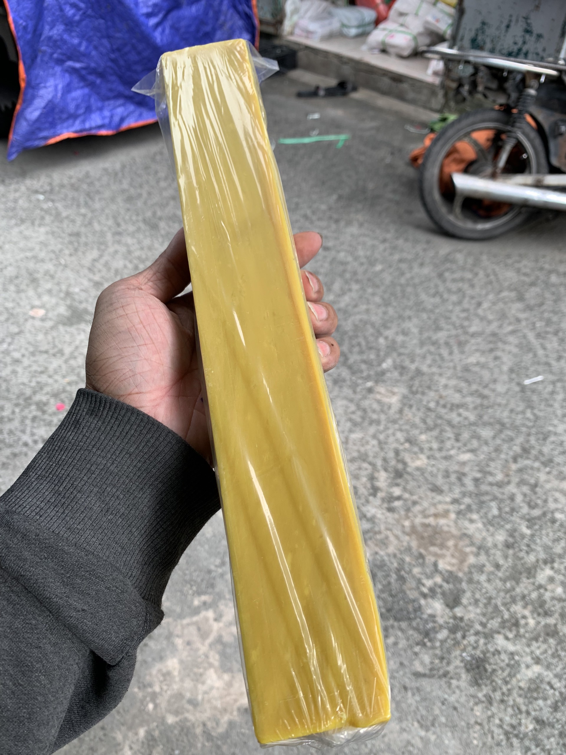 Xà bông cây rửa tay 72% dầu ( cây ~800g)