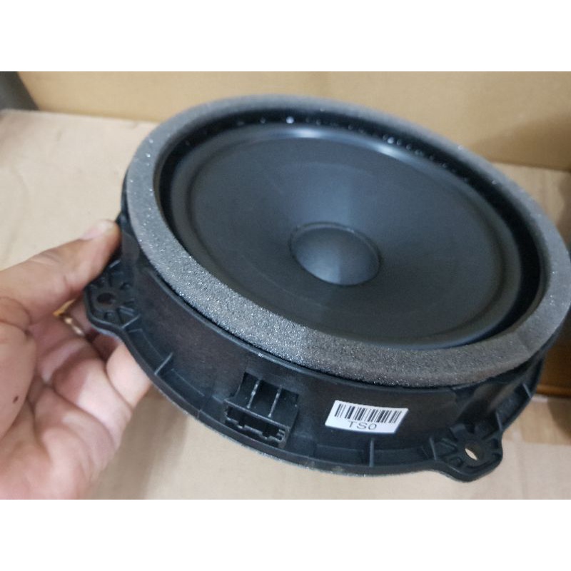 1cặ loa cánh huyndai.zize 16cm