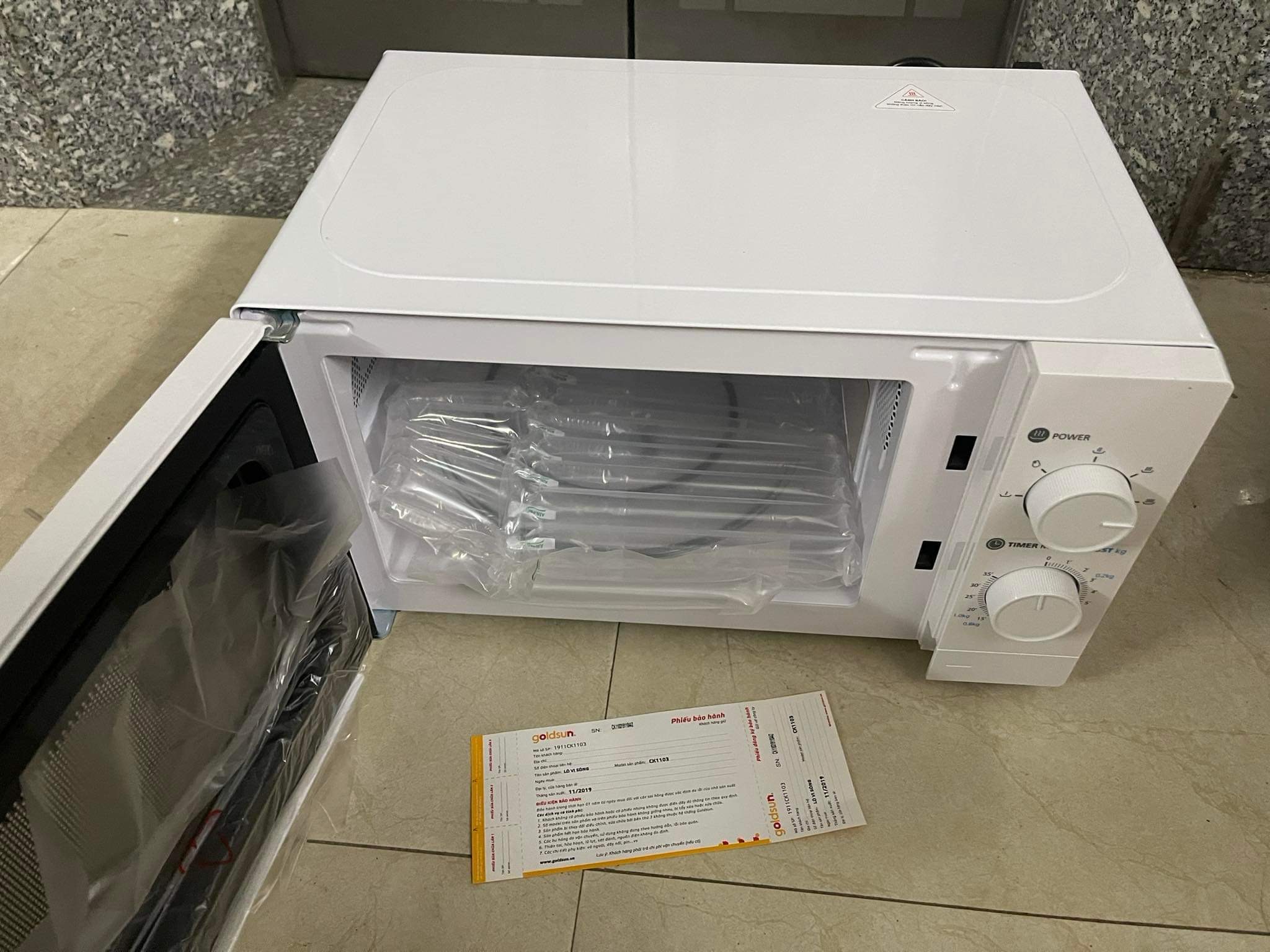 Lò vi sóng cơ GOLDSUN CK1103 20L