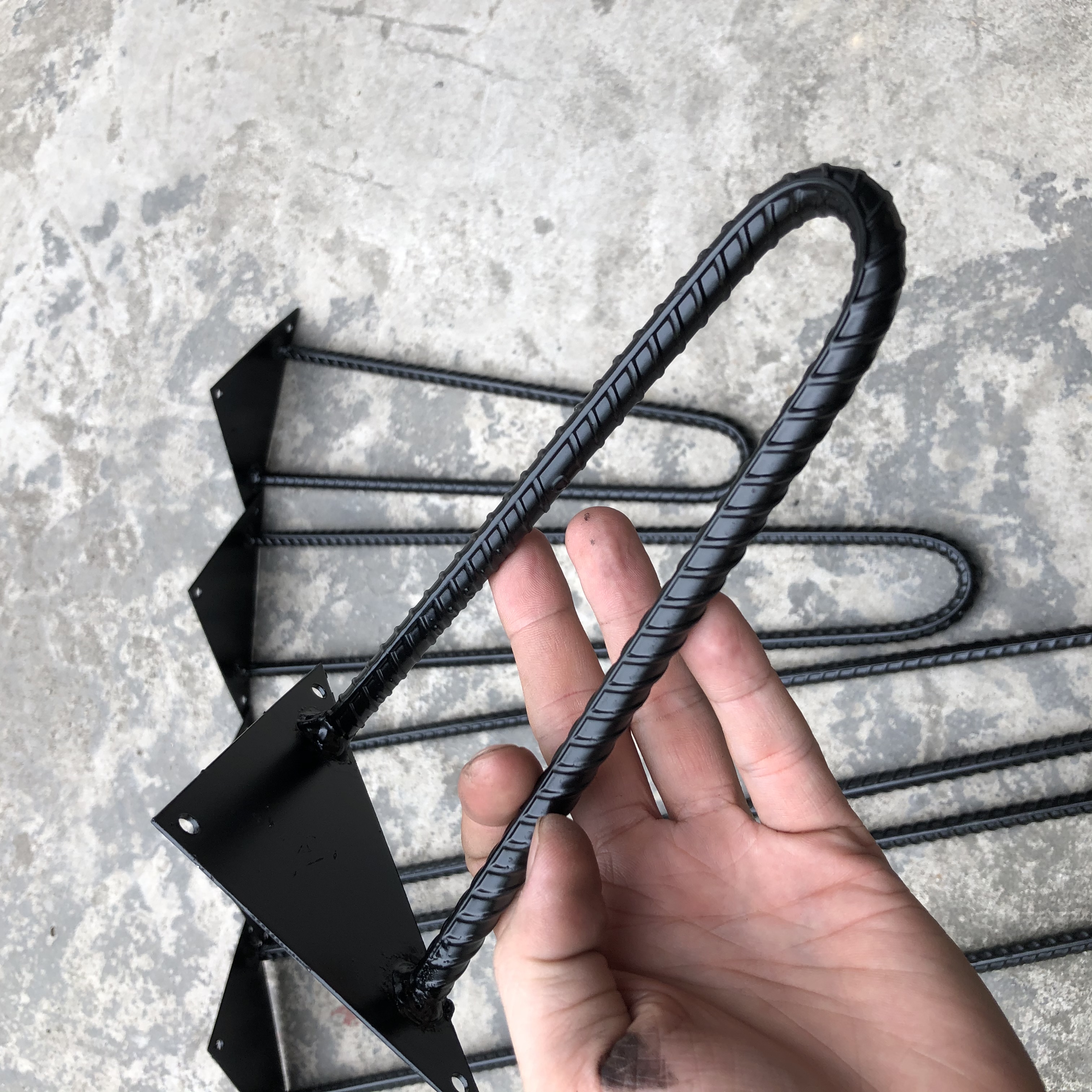Chân bàn hairpin sắt gân (kèm vít) - hàng sơn tĩnh điện