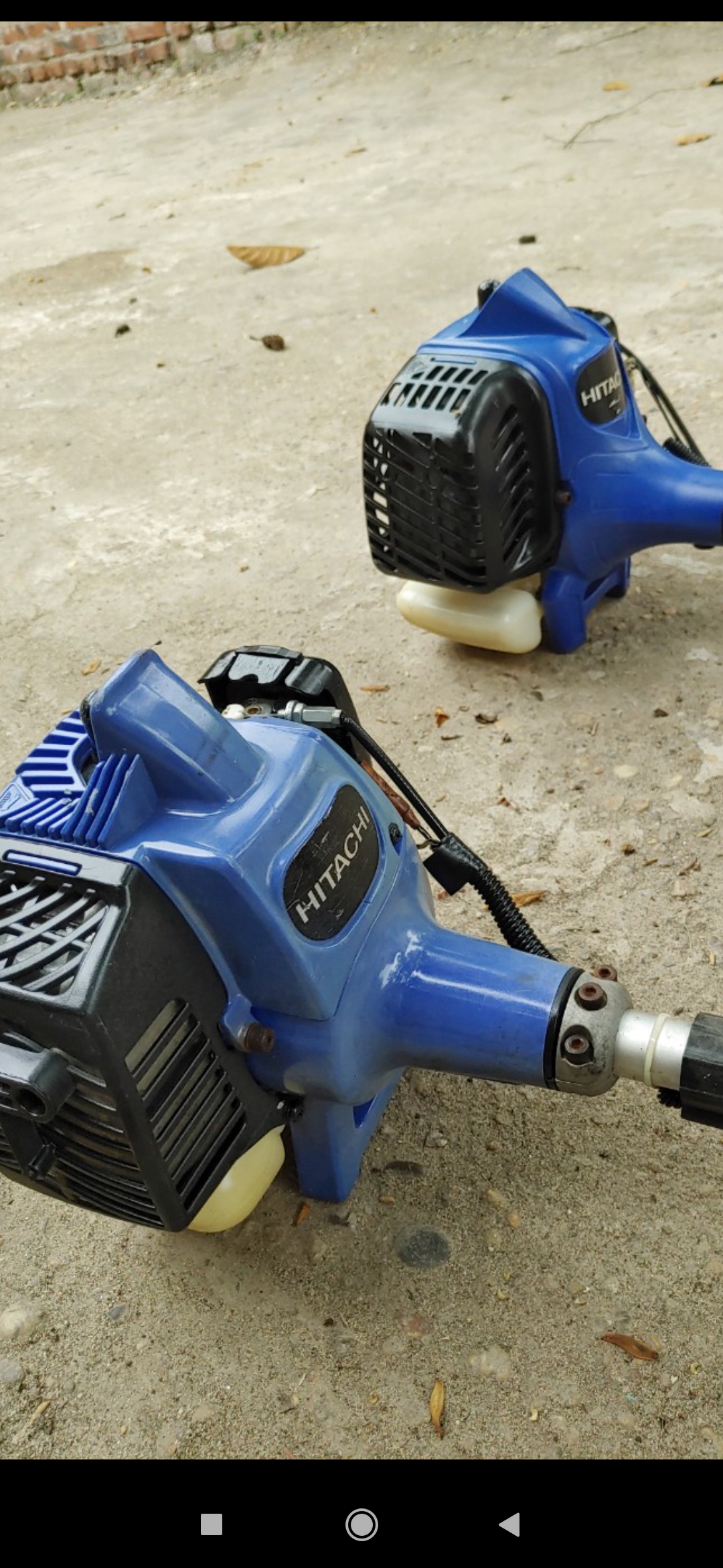 Máy cắt cỏ nhật bãi hitachi