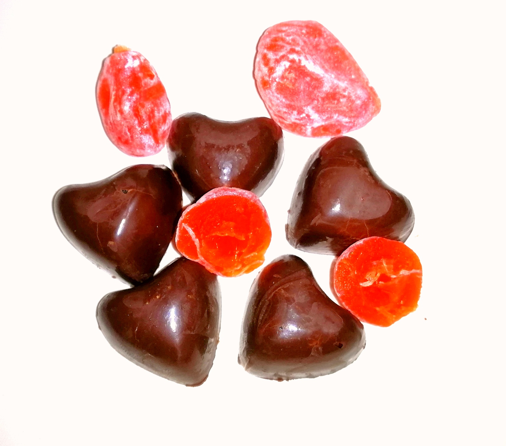 Socola Đen 65 % nhân Xí muội Đào 200 gam
