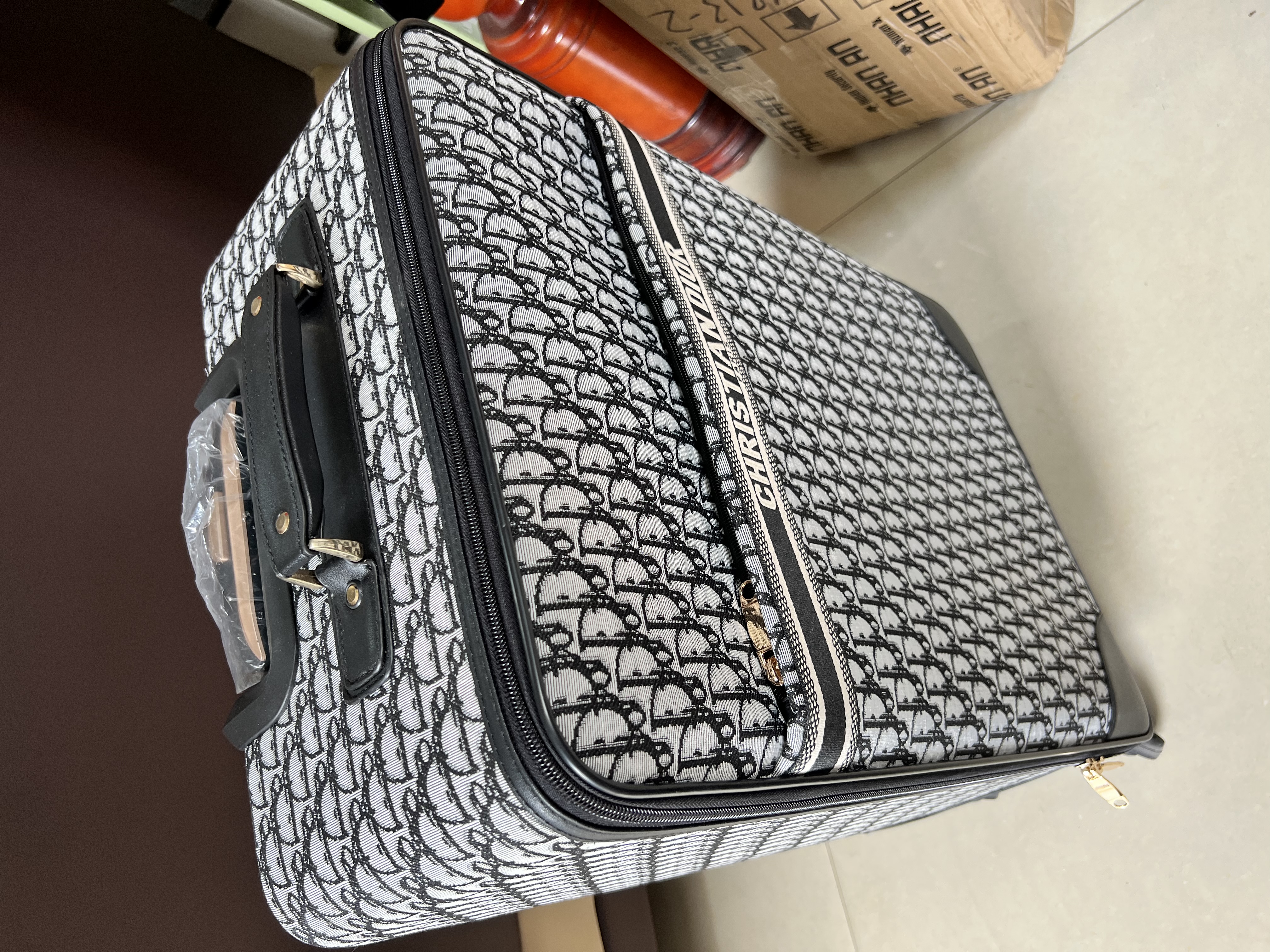 Vali du lịch Dior size 24 hàng chất lượng cao
