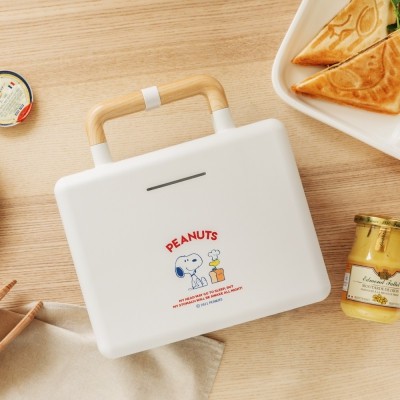 snoopy waffle maker
