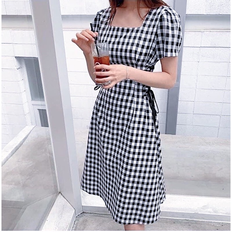 [HCM]Đầm kẻ đen cổ vuông đan dây (kèm hình thật)
