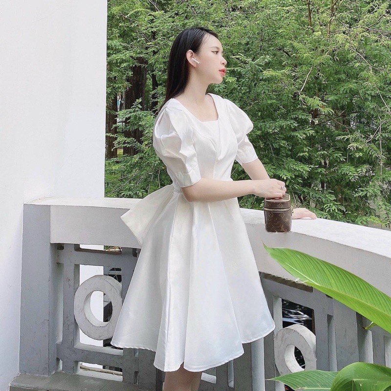 [HCM]Đầm trắng cổ vuông nơ sau (kèm hình thật)