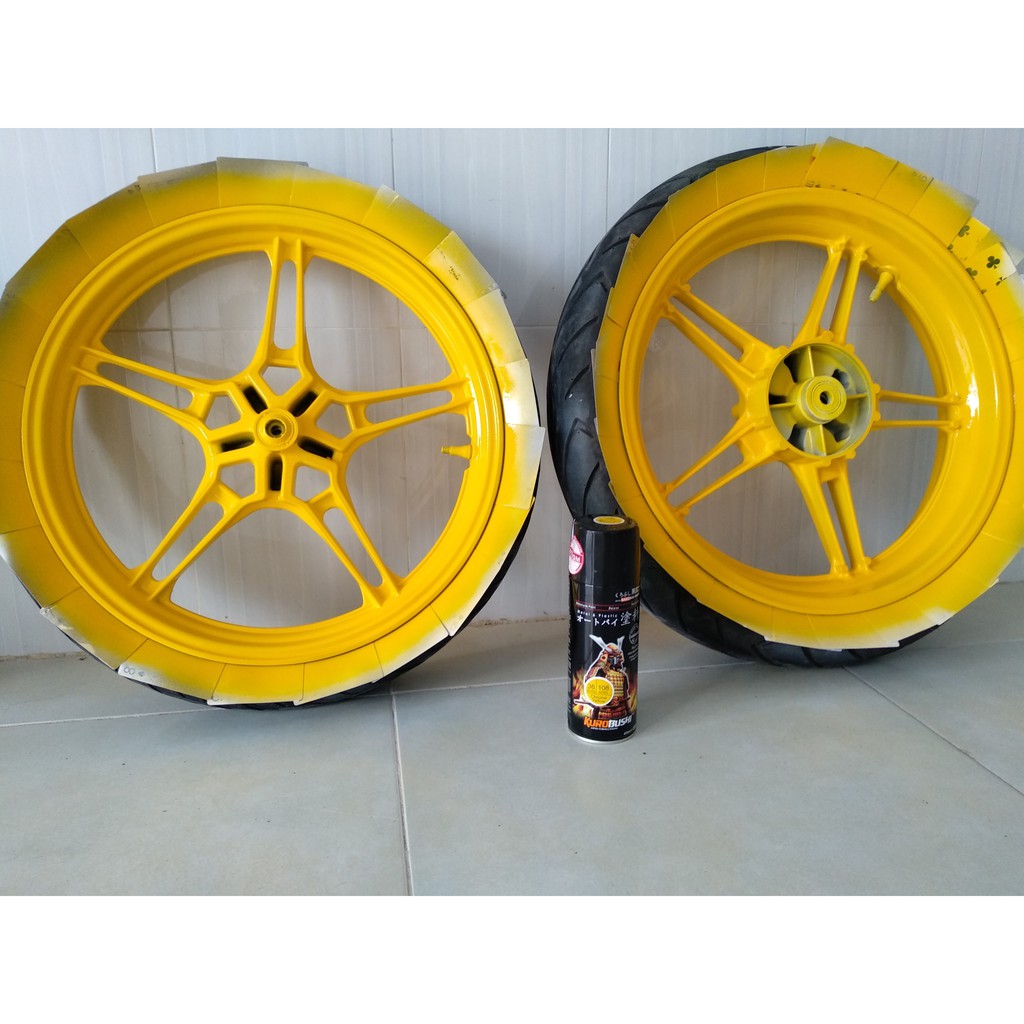 SAMURAI 108 - CHAI SƠN XỊT XE MÁY MÀU VÀNG CROM 36/108