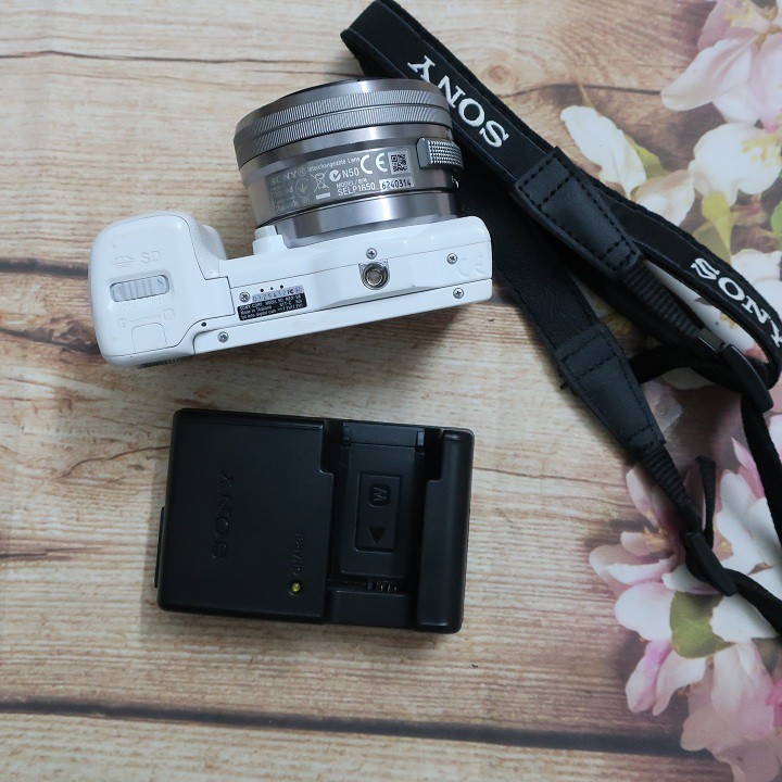 Máy ảnh Sony Nex 5R kèm ống kính 16-50 mầu trắng