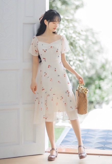 Đầm cherry đỏ đuôi cá (kèm hình thật)
