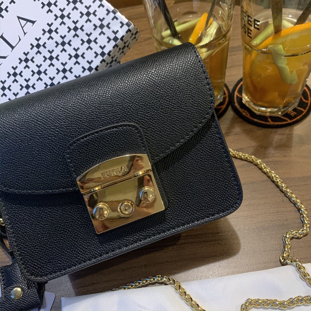 Túi đeo chéo dáng hộp size mini 18 Full Box