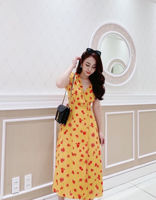 [HCM]Đầm vàng hoa đỏ xẻ tà (kèm hình thật)