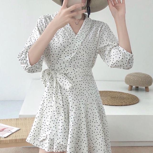 Đầm bi đỏ lệch tà