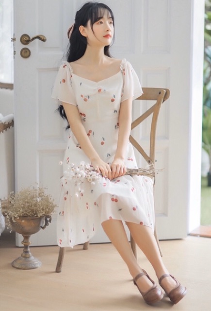 Đầm cherry đỏ đuôi cá (kèm hình thật)