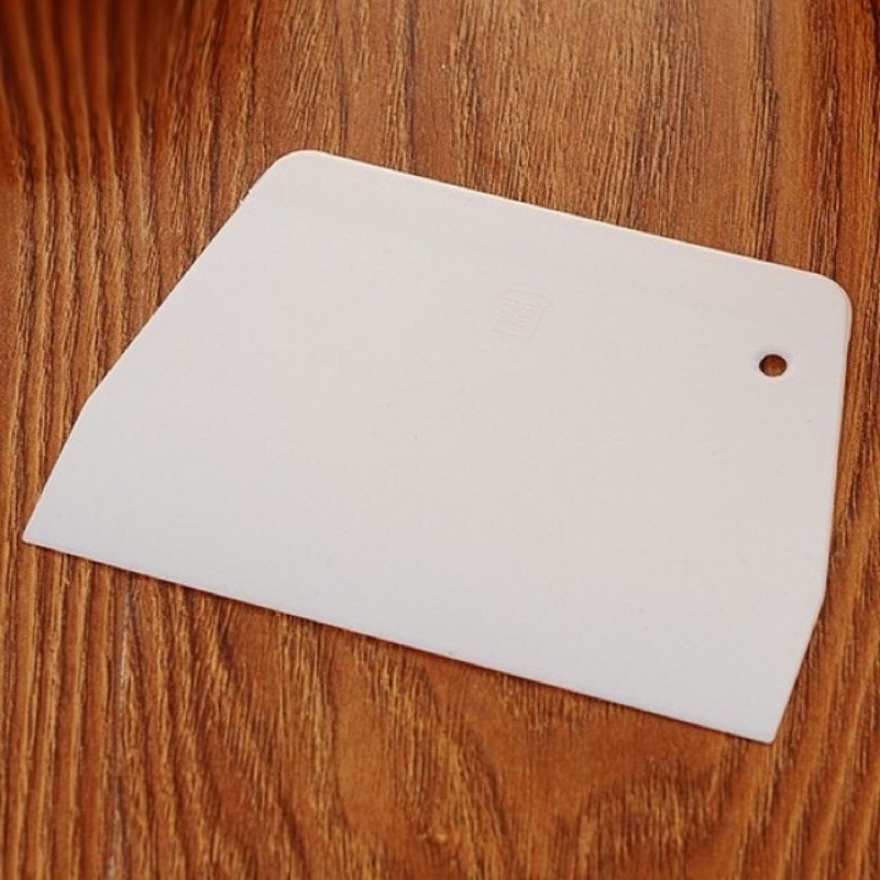 Dao cắt bột/ vét bột làm bánh bằng nhựa hình thang