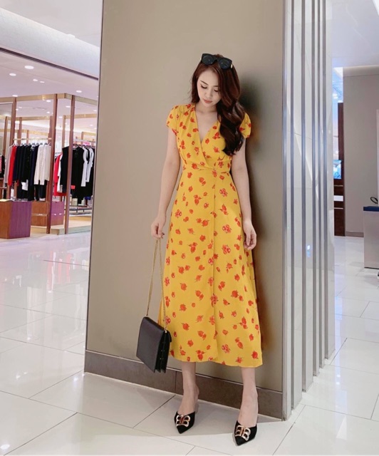 [HCM]Đầm vàng hoa đỏ xẻ tà (kèm hình thật)
