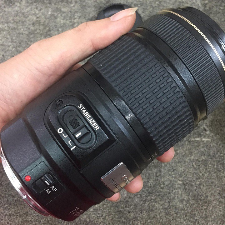 Ống kính máy ảnh Canon EF 75-300 mm f4-5.6 IS USM AF cho máy Crop và FF của Canon