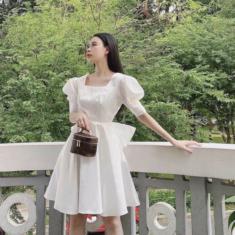 [HCM]Đầm trắng cổ vuông nơ sau (kèm hình thật)